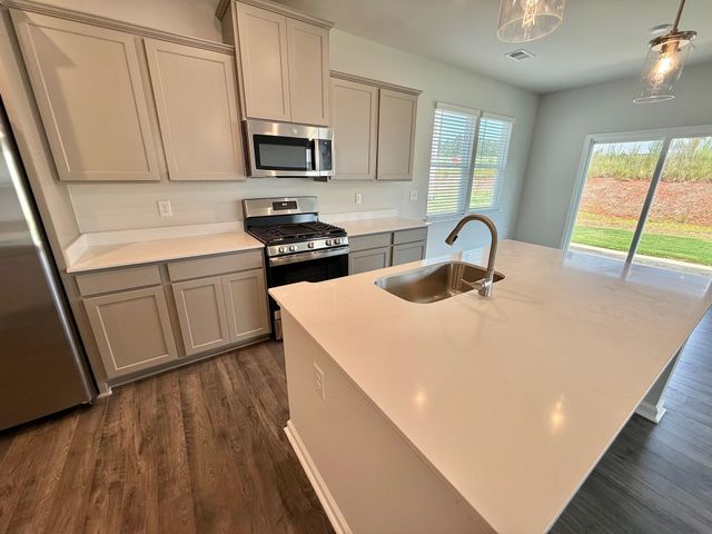 1812 Berkshire Lane, Boiling Springs, SC 29303