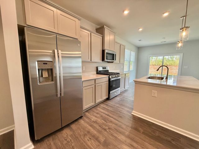 1812 Berkshire Lane, Boiling Springs, SC 29303