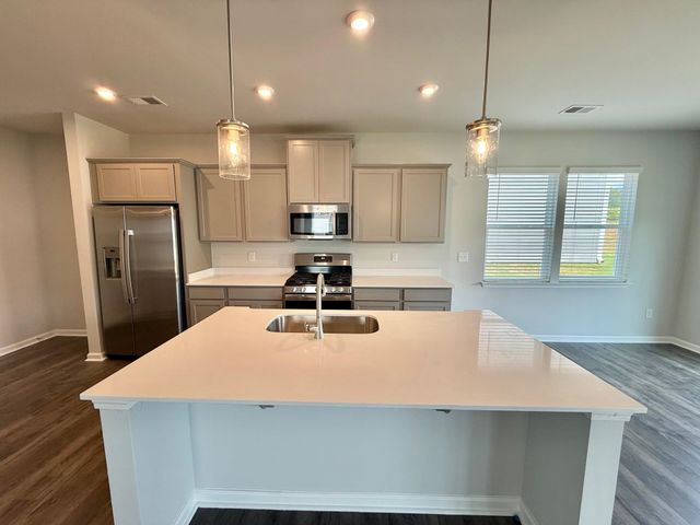 1812 Berkshire Lane, Boiling Springs, SC 29303