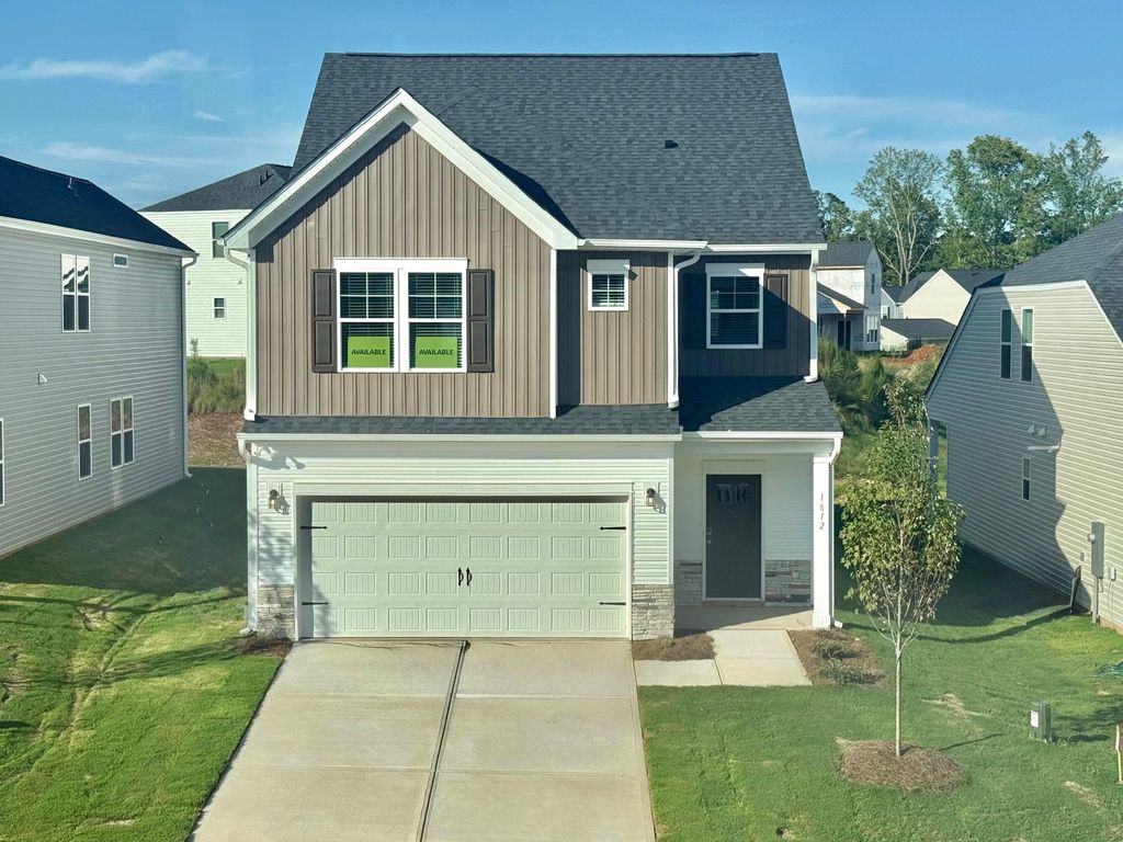 1812 Berkshire Lane, Boiling Springs, SC 29303