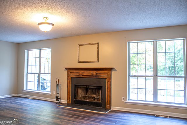 240 Harkness Road, Jackson, GA 30233