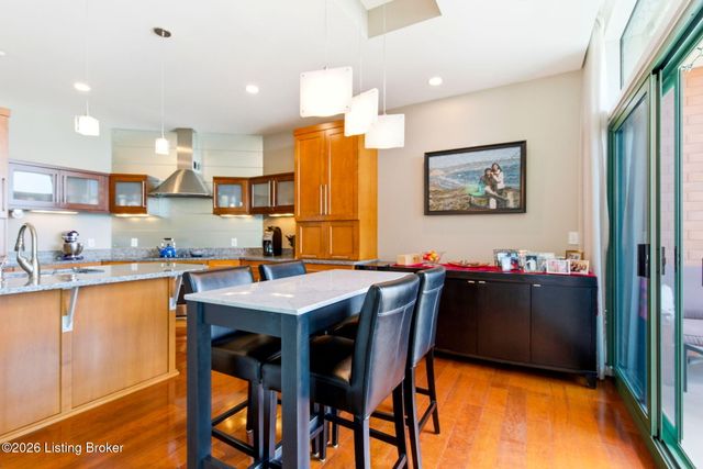 222 E Witherspoon St 602, Louisville, KY 40202