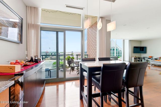 222 E Witherspoon St 602, Louisville, KY 40202