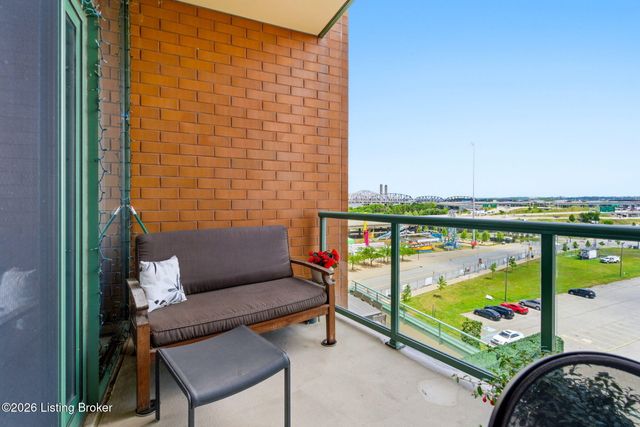 222 E Witherspoon St 602, Louisville, KY 40202