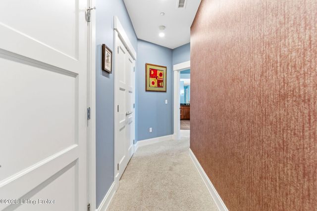 222 E Witherspoon St 602, Louisville, KY 40202