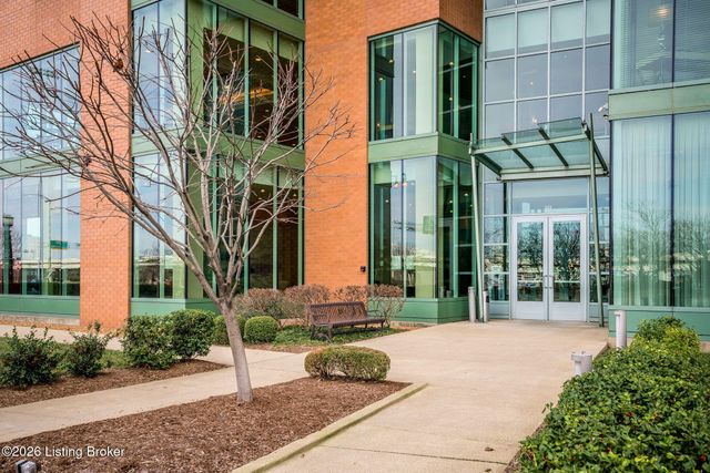 222 E Witherspoon St 602, Louisville, KY 40202