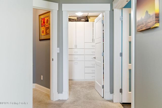 222 E Witherspoon St 602, Louisville, KY 40202