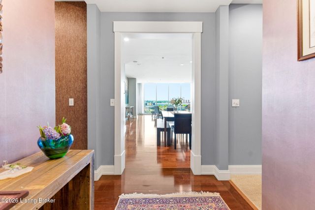 222 E Witherspoon St 602, Louisville, KY 40202