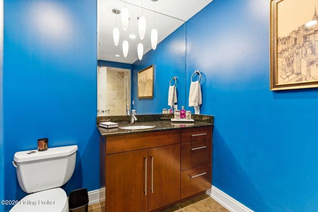 222 E Witherspoon St 602, Louisville, KY 40202