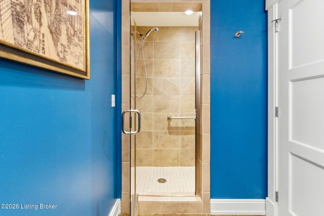 222 E Witherspoon St 602, Louisville, KY 40202