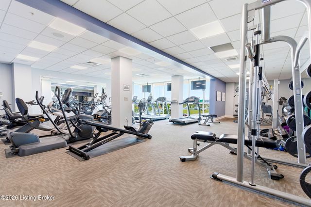 222 E Witherspoon St 602, Louisville, KY 40202