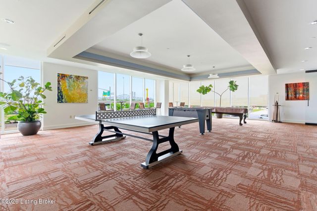 222 E Witherspoon St 602, Louisville, KY 40202