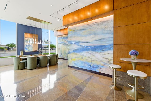 222 E Witherspoon St 602, Louisville, KY 40202