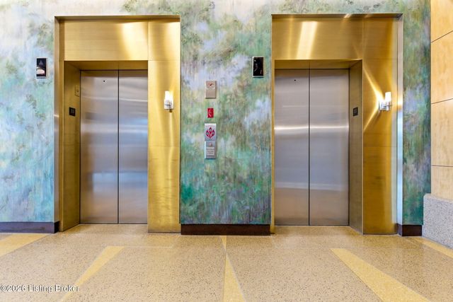 222 E Witherspoon St 602, Louisville, KY 40202