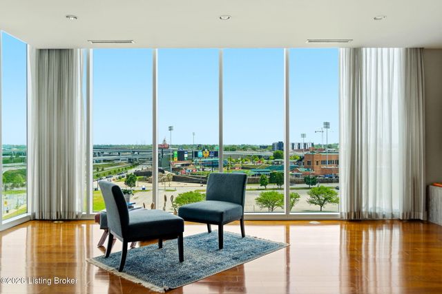 222 E Witherspoon St 602, Louisville, KY 40202