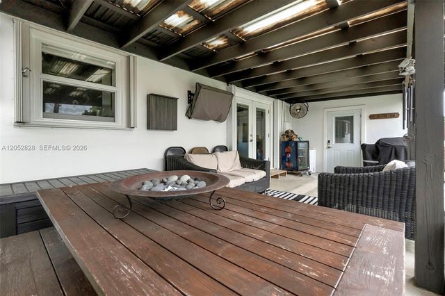 6145 W 6th Avenue, Hialeah, FL 33012