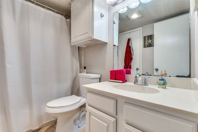 2103 Park Willow Lane A, Arlington, TX 76011