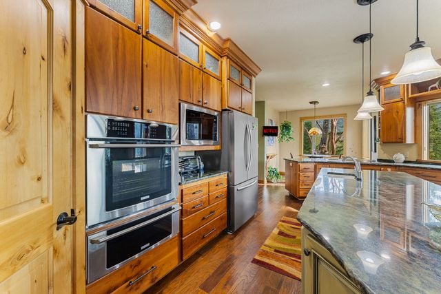 211 Shorthorn Gulch Road, Grants Pass, OR 97526