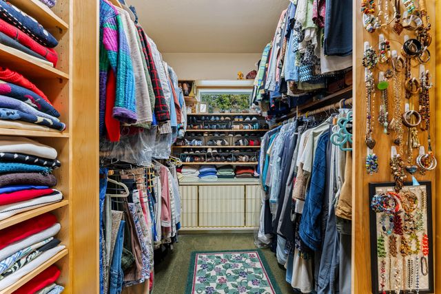 211 Shorthorn Gulch Road, Grants Pass, OR 97526