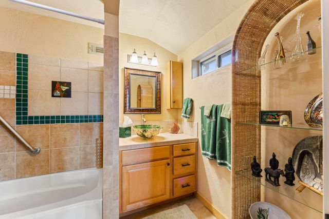 211 Shorthorn Gulch Road, Grants Pass, OR 97526