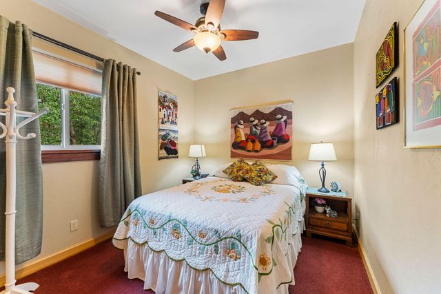 211 Shorthorn Gulch Road, Grants Pass, OR 97526