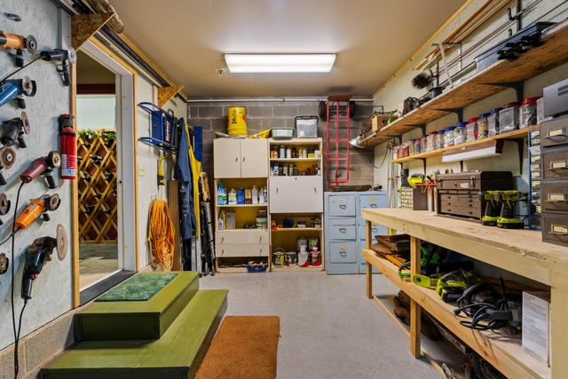 211 Shorthorn Gulch Road, Grants Pass, OR 97526