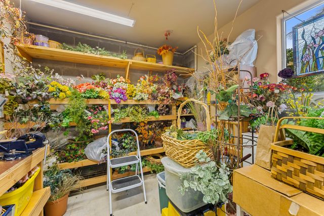 211 Shorthorn Gulch Road, Grants Pass, OR 97526