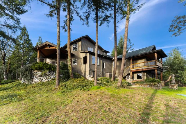 211 Shorthorn Gulch Road, Grants Pass, OR 97526