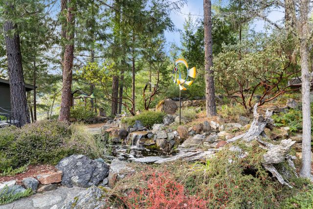 211 Shorthorn Gulch Road, Grants Pass, OR 97526