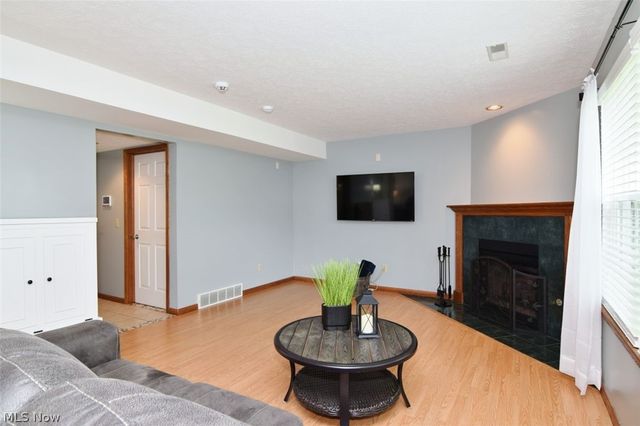 2529 Clearwater Lane 22, Painesville Twp, OH 44077
