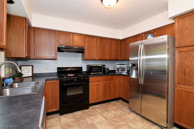2529 Clearwater Lane 22, Painesville Twp, OH 44077