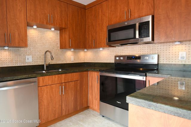 4014 Vista Oaks Circle NE, Melbourne, FL 32905