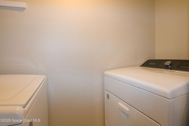 4014 Vista Oaks Circle NE, Melbourne, FL 32905