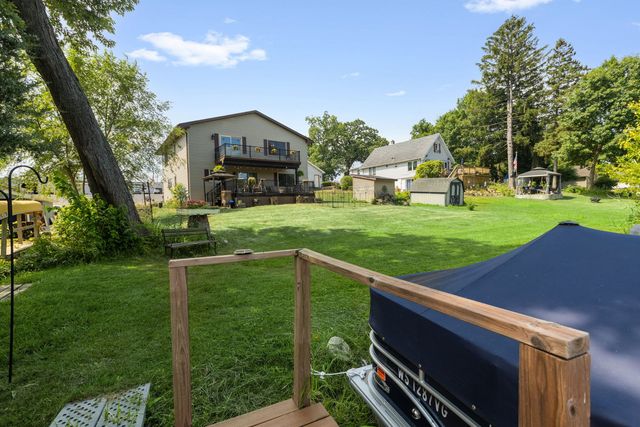 24724 74th Street, Paddock Lake, WI 53168