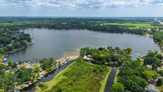 24724 74th Street, Paddock Lake, WI 53168