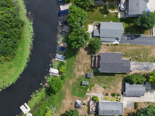 24724 74th Street, Paddock Lake, WI 53168