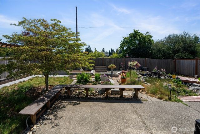 10118 Terra Glenn Street SE, Yelm, WA 98597