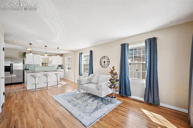 527 W San Miguel Street, Colorado Springs, CO 80905