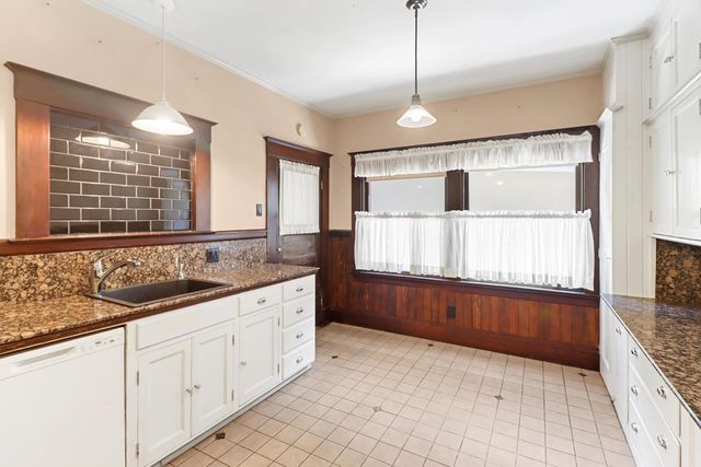 2705 P St, Sacramento, CA 95816