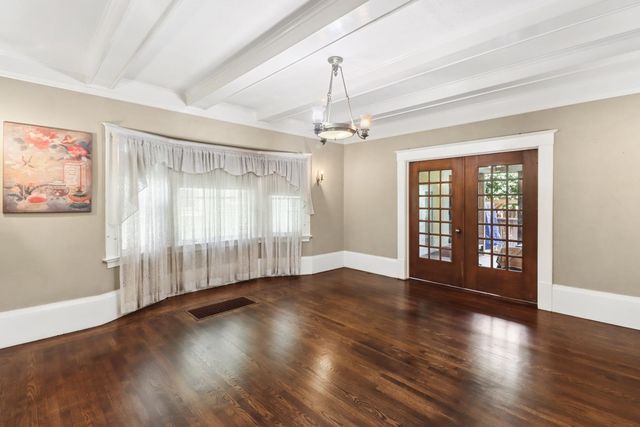 2705 P St, Sacramento, CA 95816