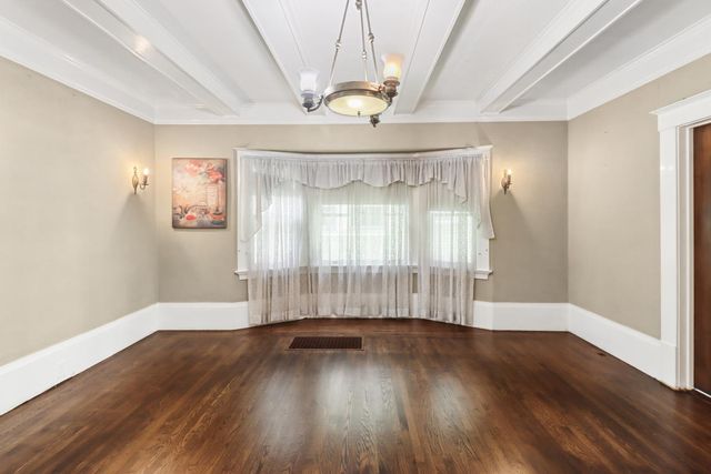 2705 P St, Sacramento, CA 95816