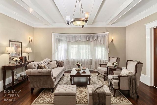 2705 P St, Sacramento, CA 95816