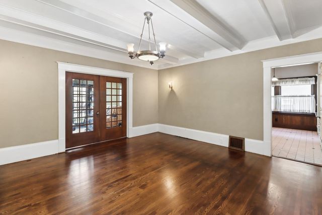 2705 P St, Sacramento, CA 95816