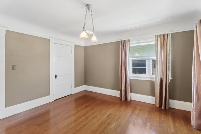 2705 P St, Sacramento, CA 95816