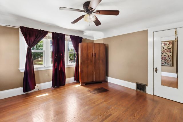 2705 P St, Sacramento, CA 95816