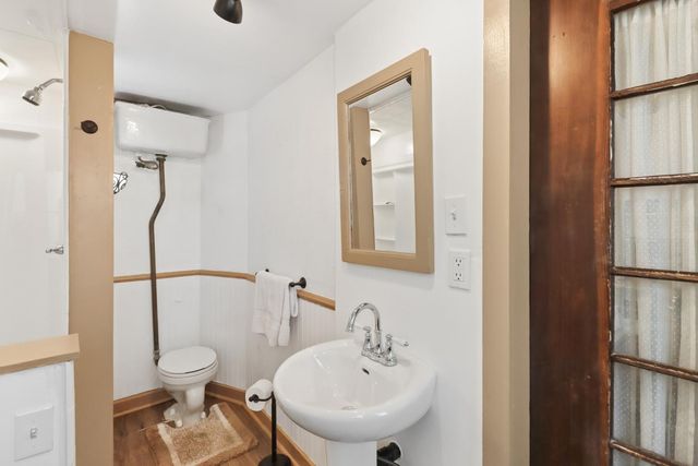 2705 P St, Sacramento, CA 95816