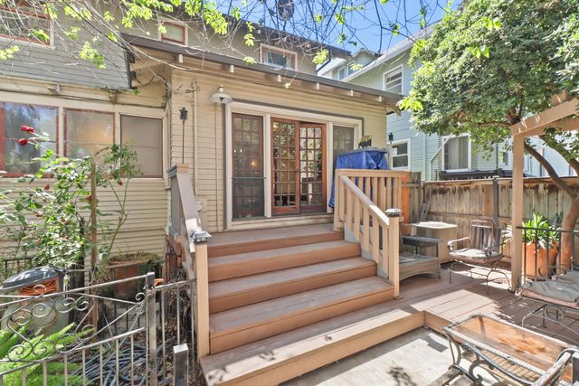 2705 P St, Sacramento, CA 95816