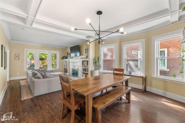 1025 Beaconsfield Avenue, Grosse Pointe Park, MI 48230