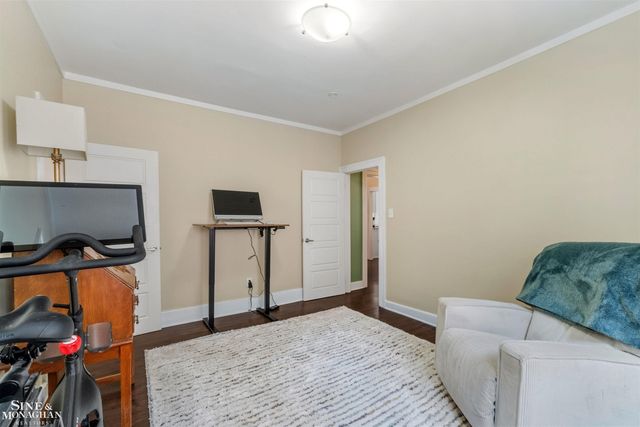 1025 Beaconsfield Avenue, Grosse Pointe Park, MI 48230