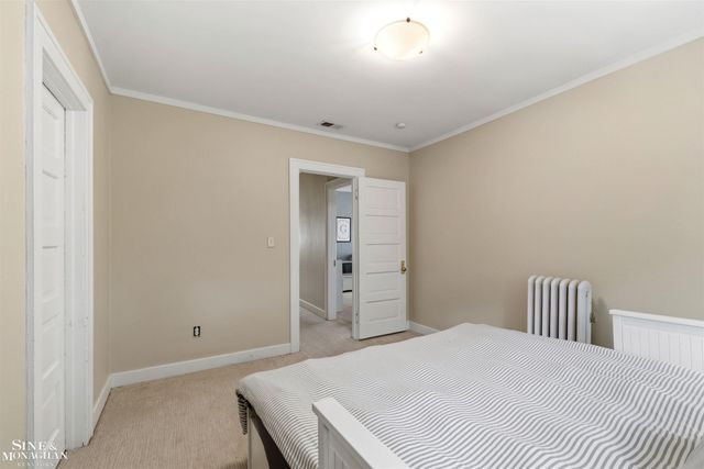 1025 Beaconsfield Avenue, Grosse Pointe Park, MI 48230